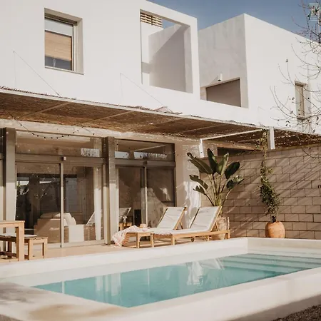 Casa2patis Holiday home El Poblenou del Delta